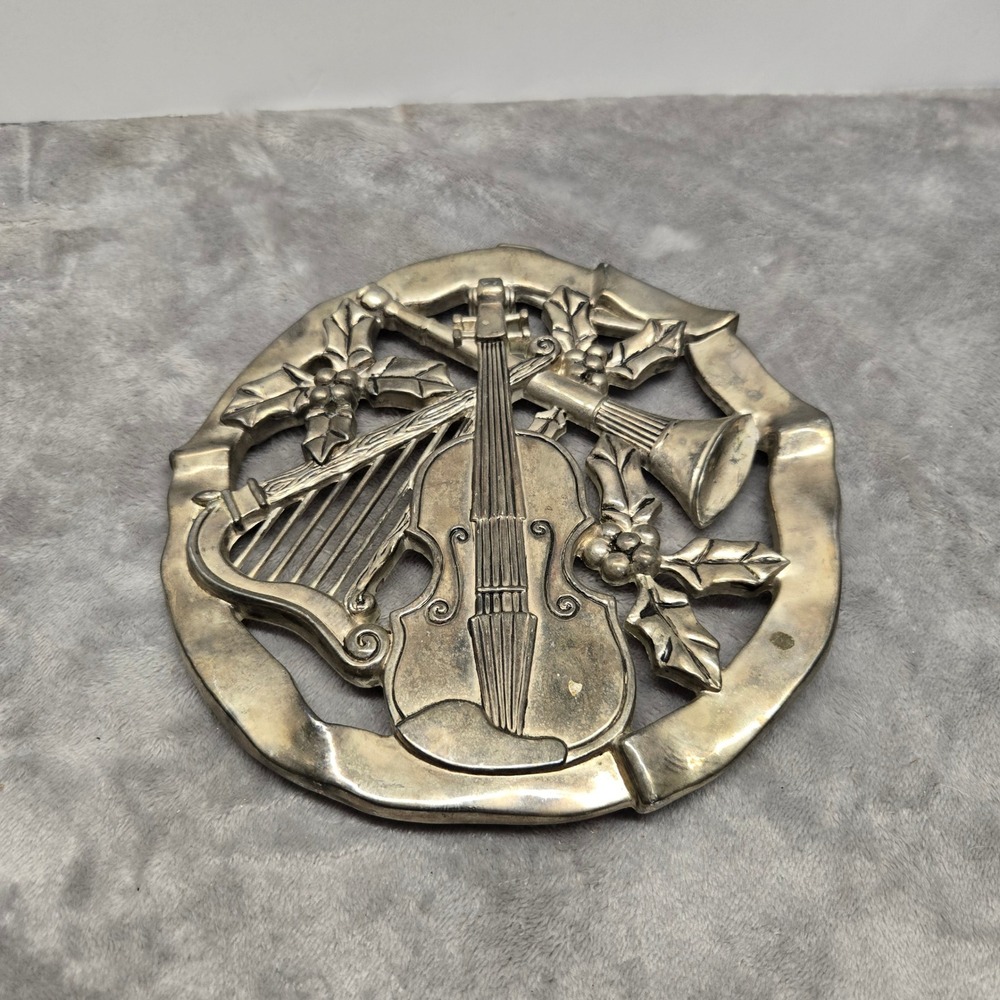 Godinger Silver Art Musical‎ Instruments Trivet Christmas Holly Violin Harp Horn